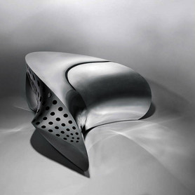 Expand Design, »Splice«, 2012, stool, © Ifeanyi Oganwu, courtesy Expand Design Ltd, Galerie Armel Soyer and Priveekollektie